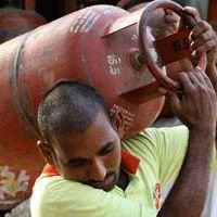 الصفحة الرسمية للأنبوبة المصرية chat bot